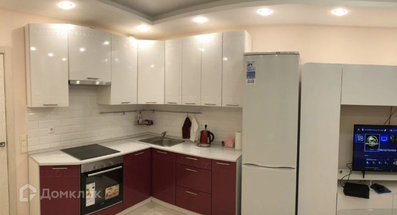 Сдаётся 1-комнатная квартира, 55 м²