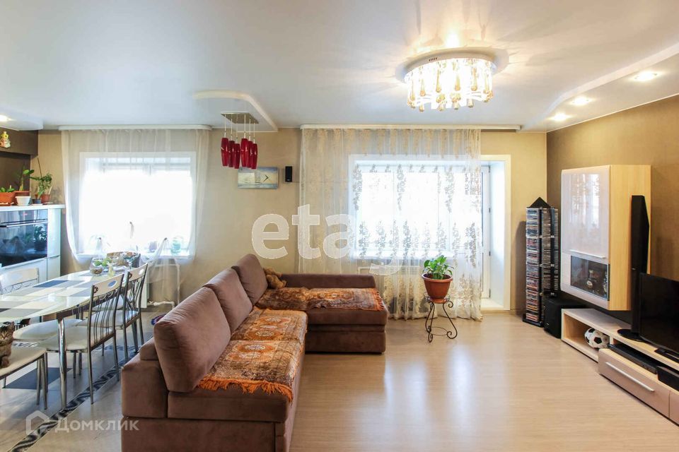 Продаётся 2-комнатная квартира, 59.6 м²