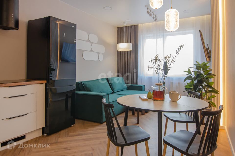 Сдаётся 2-комнатная квартира, 90 м²