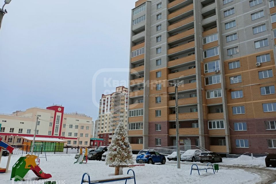 Продаётся 2-комнатная квартира, 80.8 м²