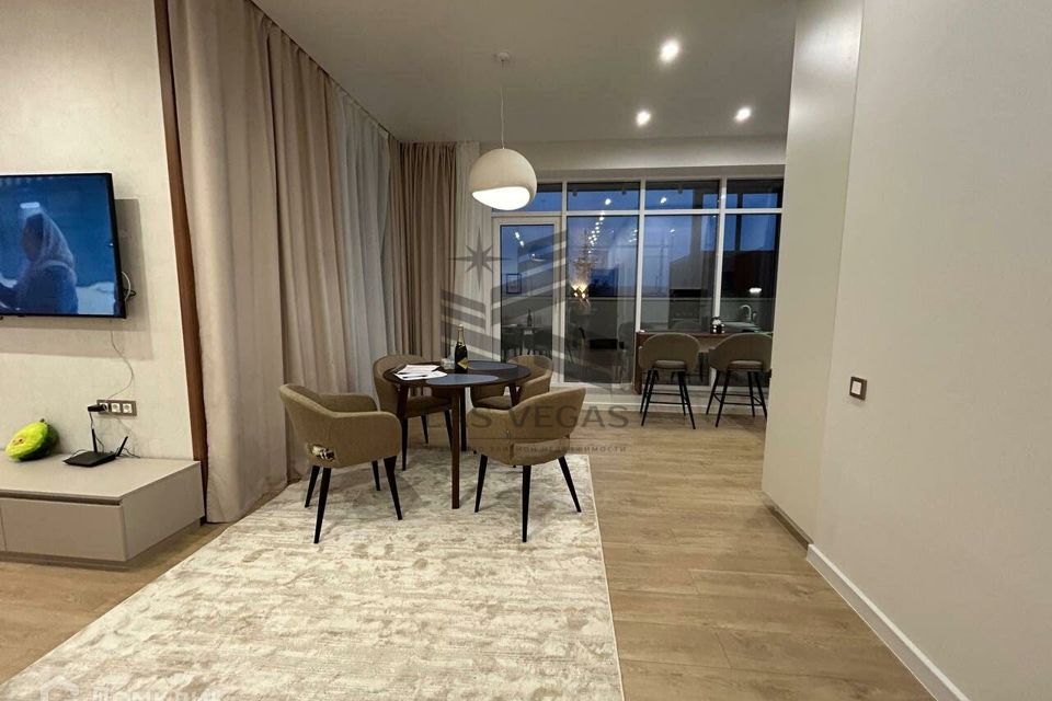 Сдаётся 2-комнатная квартира, 60 м²