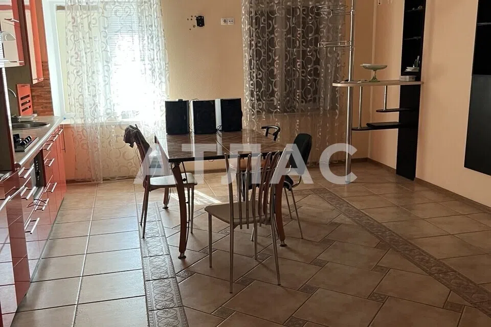 Продаётся 2-этажный дом, 167.4 м²
