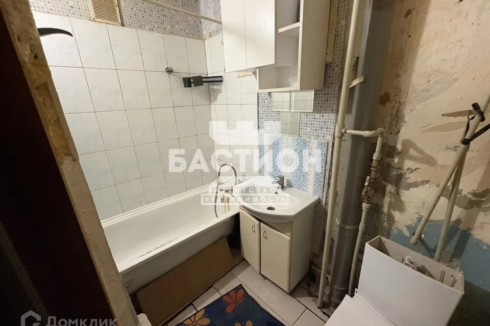 Продаётся 3-комнатная квартира, 48 м²