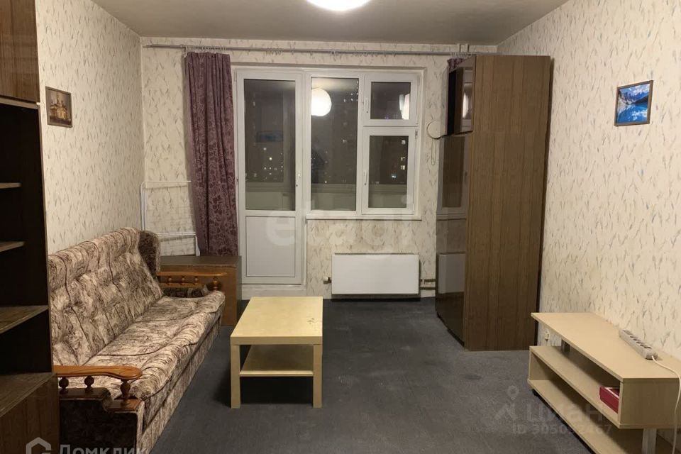 Продаётся 1-комнатная квартира, 37.8 м²