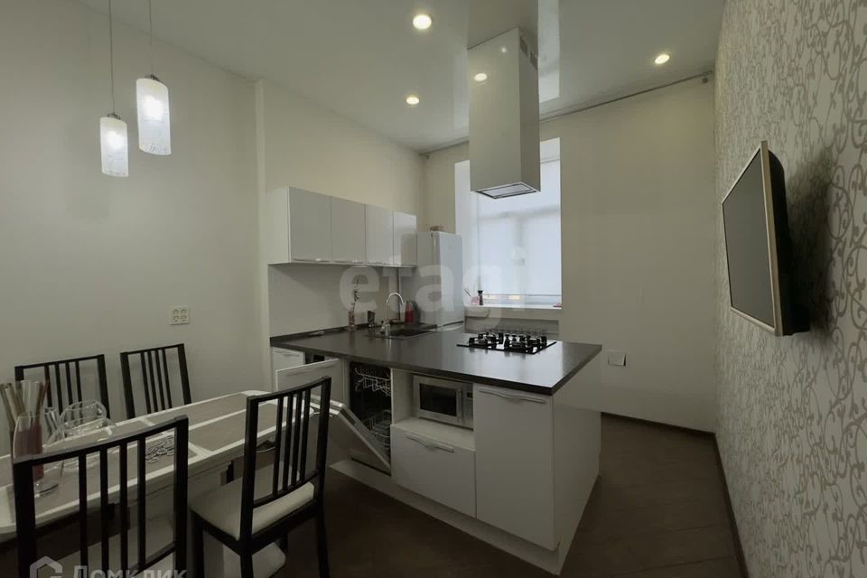 Продаётся 3-комнатная квартира, 76 м²
