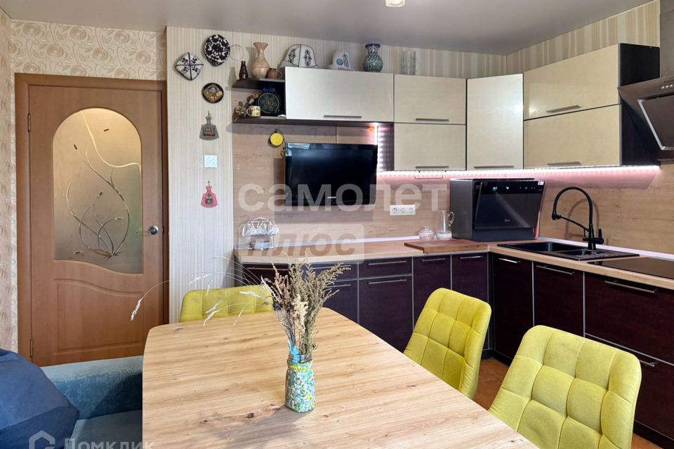 Продаётся 3-комнатная квартира, 81.1 м²