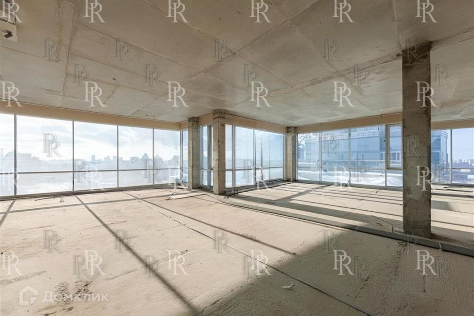 Продаётся 6-комнатная квартира, 738.87 м²