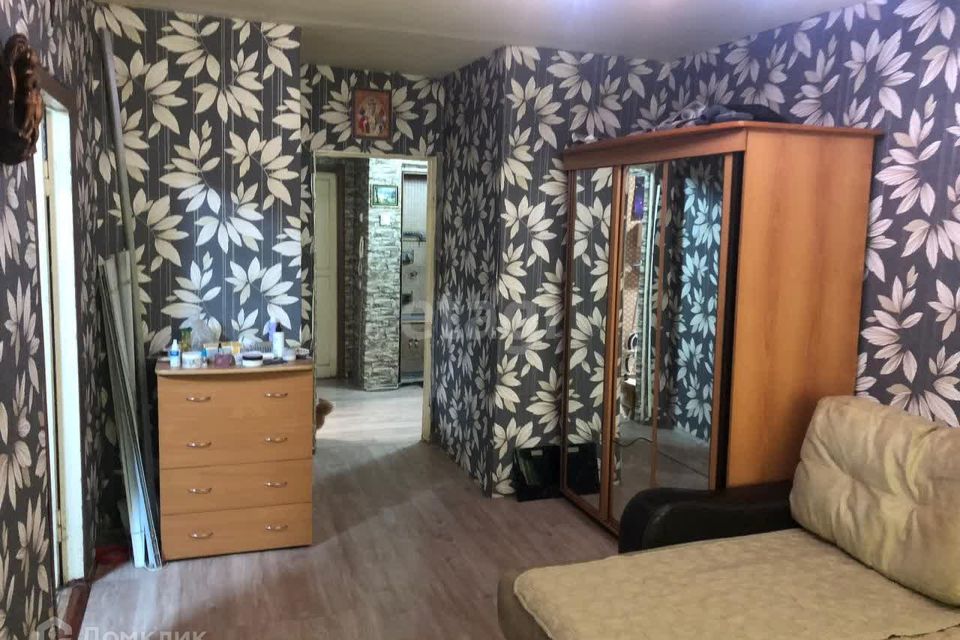 Продаётся 3-комнатная квартира, 49.9 м²