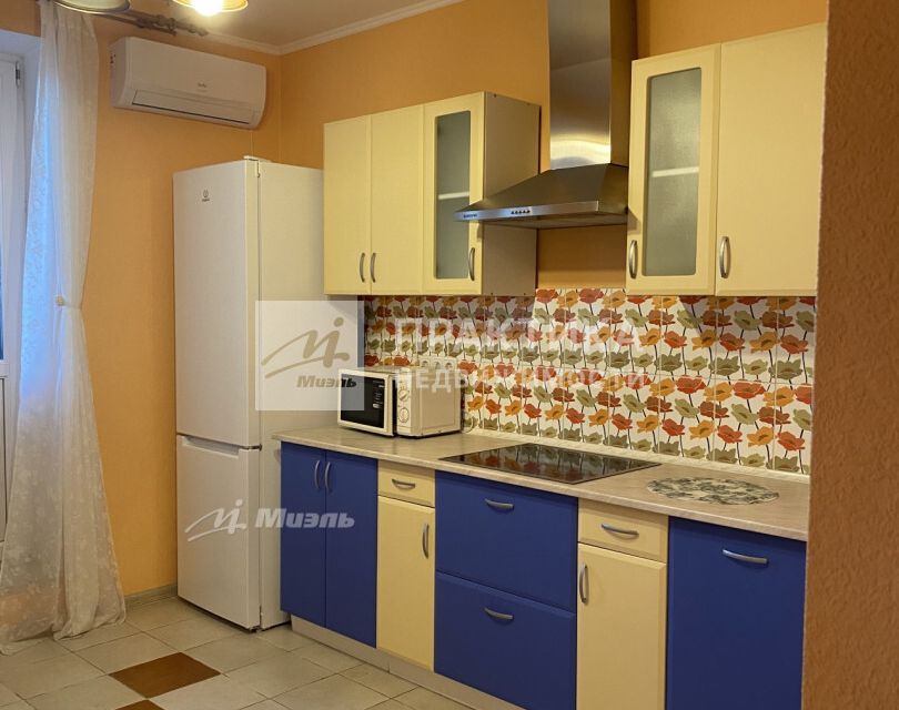 Продаётся 1-комнатная квартира, 50 м²