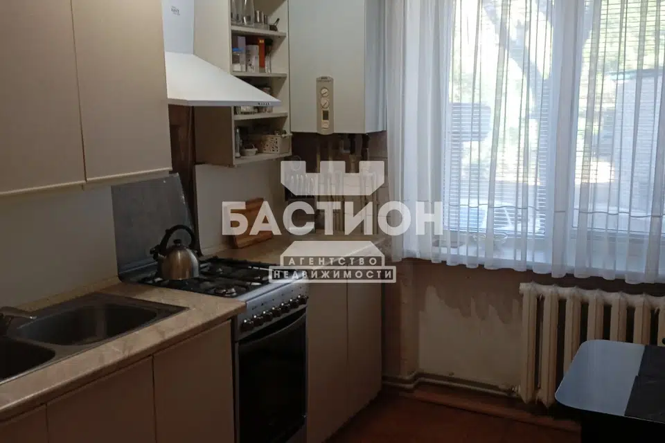 Продаётся 4-комнатная квартира, 85 м²