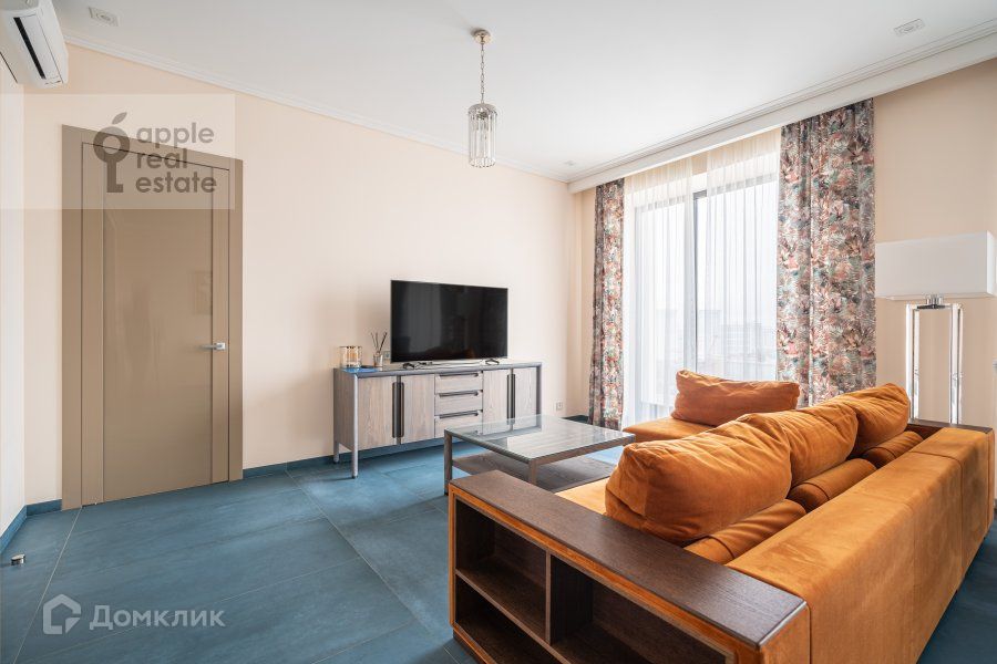 Сдаётся 2-комнатная квартира, 83 м²