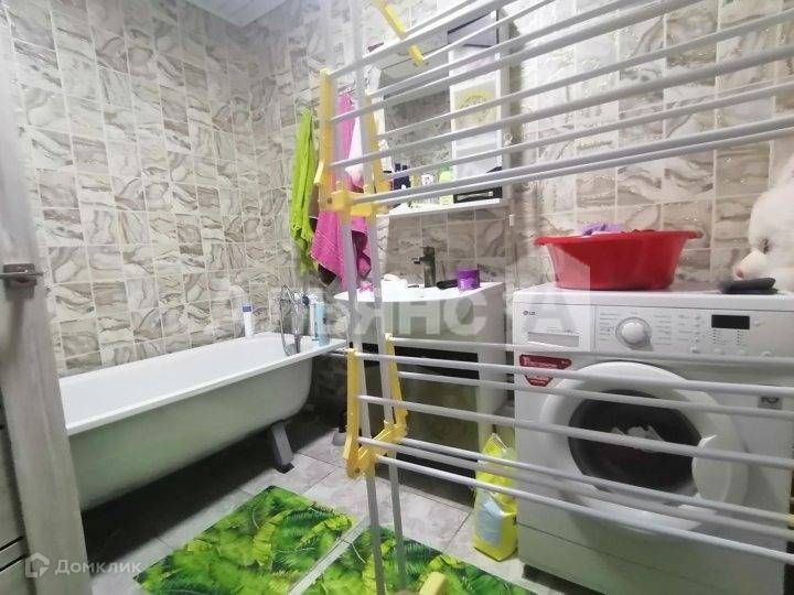 Продаётся 3-комнатная квартира, 53.9 м²