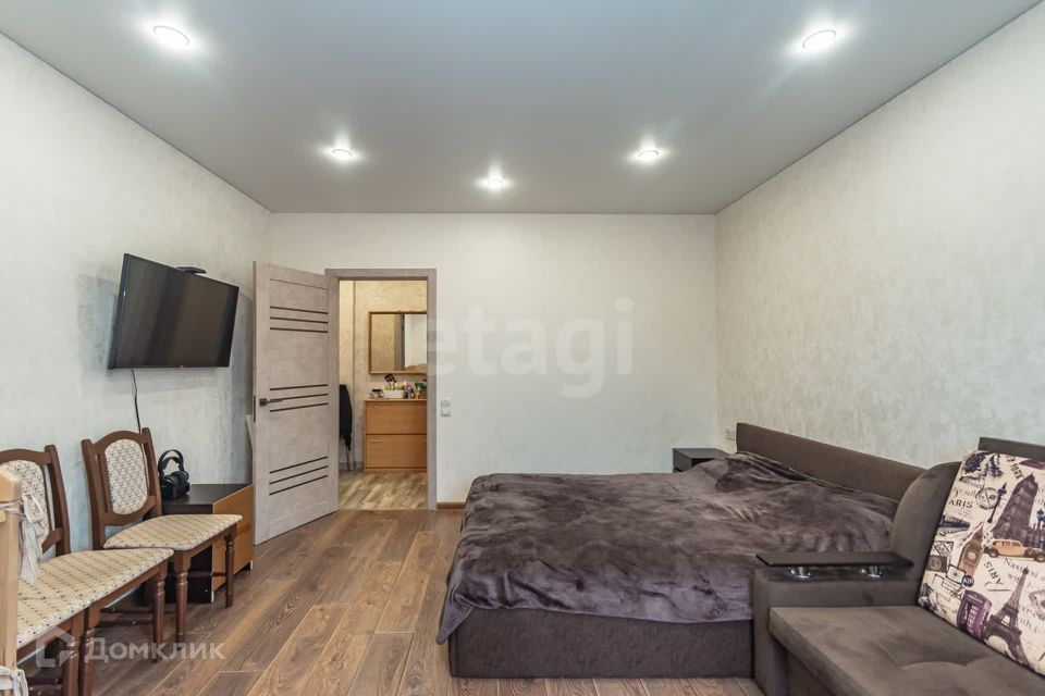 Продаётся 1-комнатная квартира, 42.8 м²