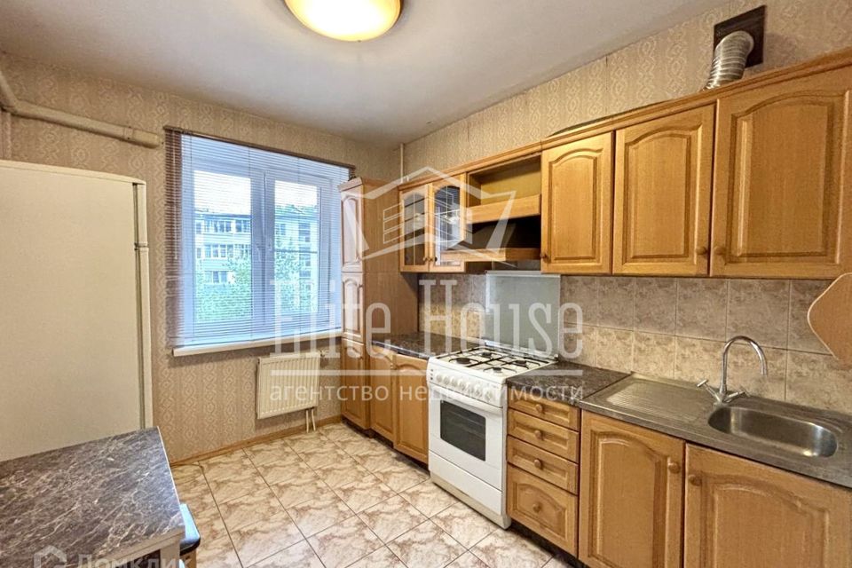 Продаётся 1-комнатная квартира, 40.7 м²