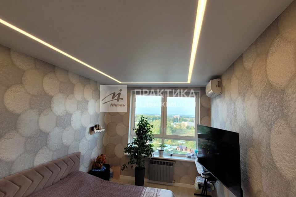 Продаётся 1-комнатная квартира, 40.3 м²