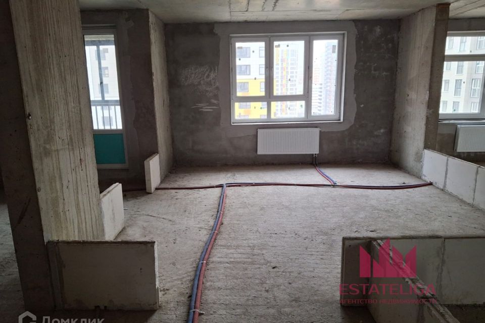 Продаётся 4-комнатная квартира, 111.9 м²