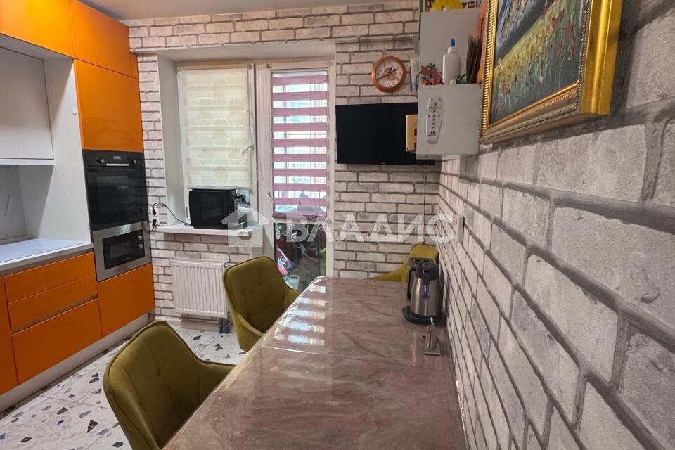 Продаётся 1-комнатная квартира, 38.1 м²