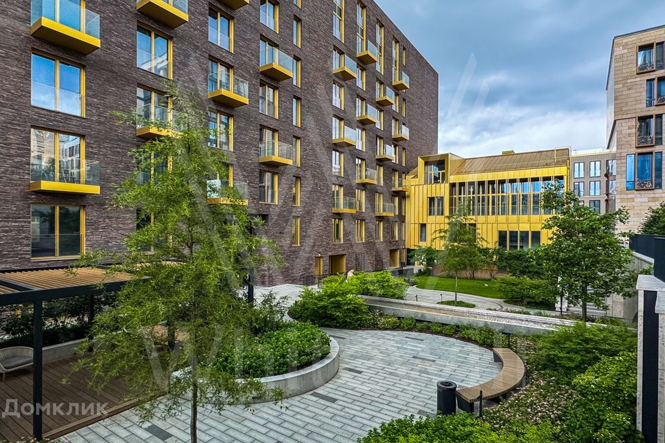 Продаётся 1-комнатная квартира, 58 м²