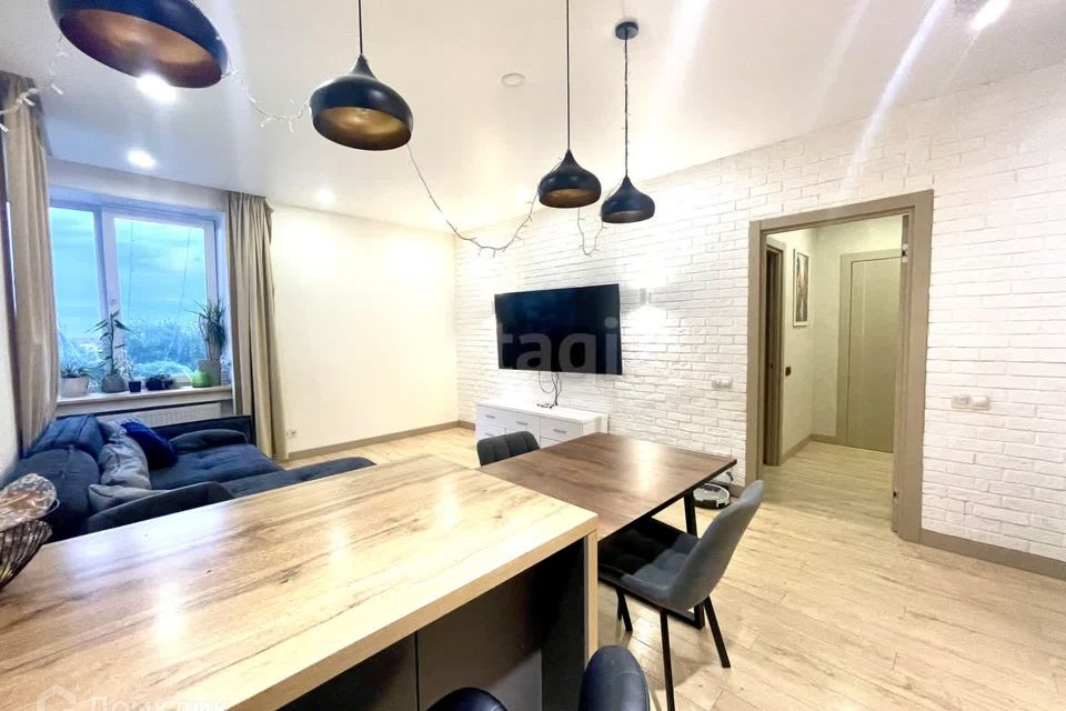 Продаётся 4-комнатная квартира, 79.5 м²