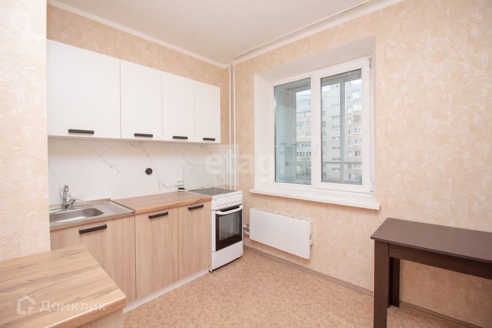 Продаётся 1-комнатная квартира, 35.8 м²