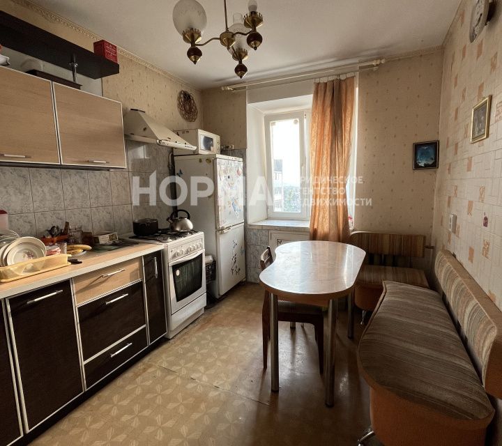 Продаётся 4-комнатная квартира, 76.5 м²