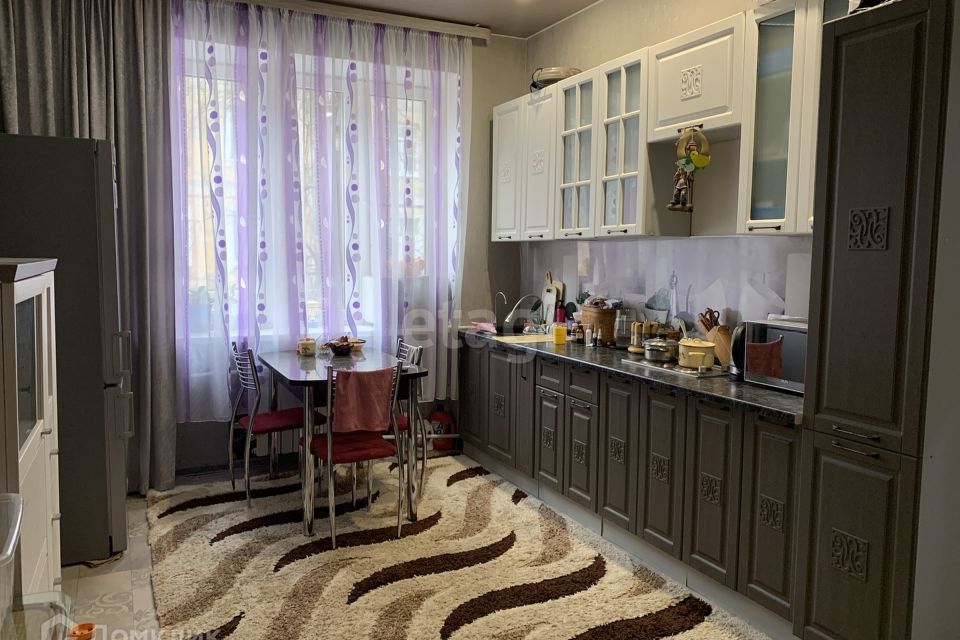 Продаётся 3-комнатная квартира, 63.2 м²