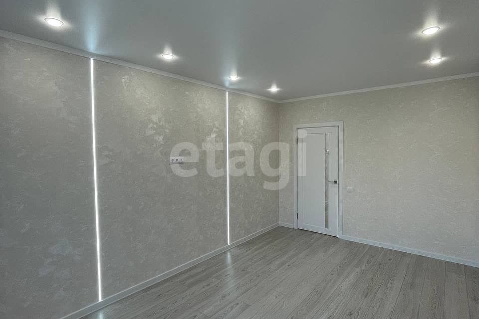 Продаётся 1-комнатная квартира, 43 м²