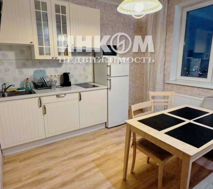 Сдаётся 1-комнатная квартира, 42 м²