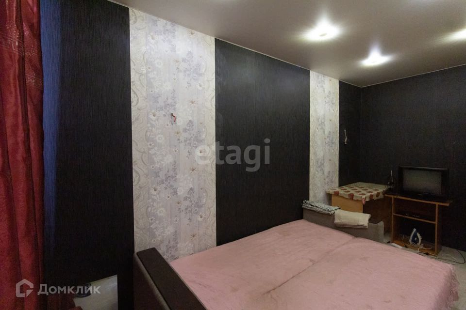 Продаётся 3-комнатная квартира, 54.5 м²