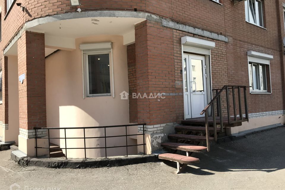 Продаётся 3-комнатная квартира, 117 м²