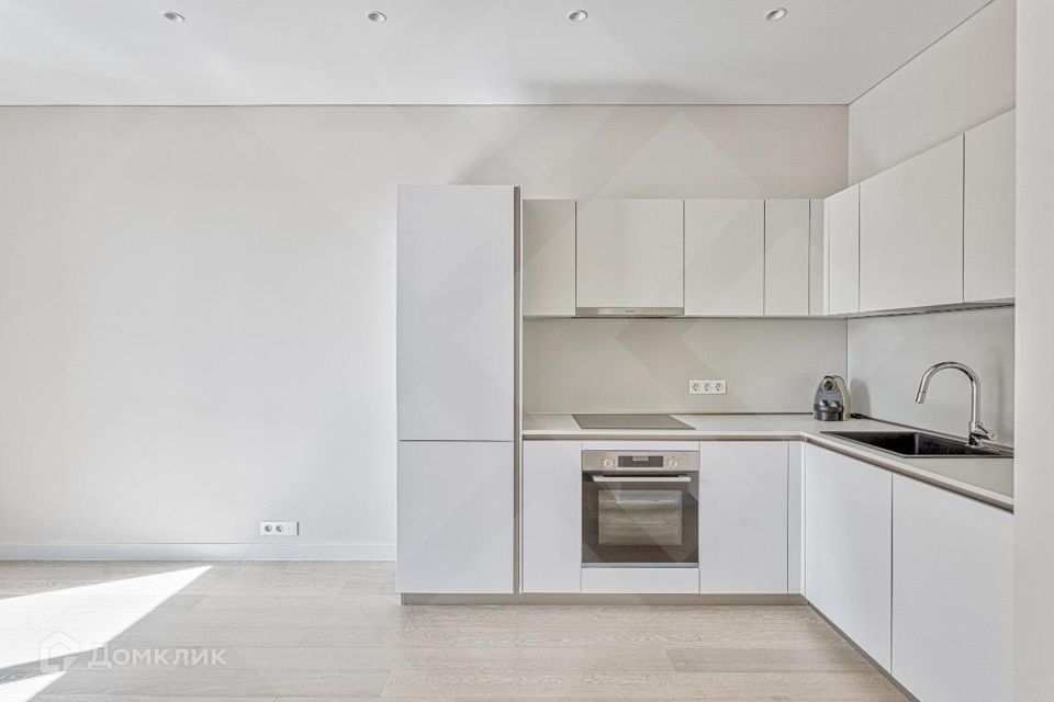 Сдаётся 1-комнатная квартира, 42 м²