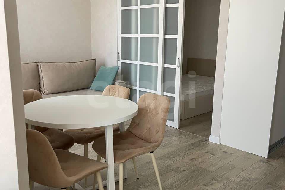 Продаётся 1-комнатная квартира, 36.7 м²