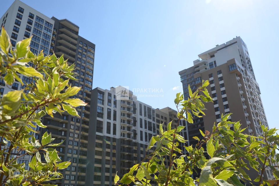 Продаётся 4-комнатная квартира, 106.4 м²