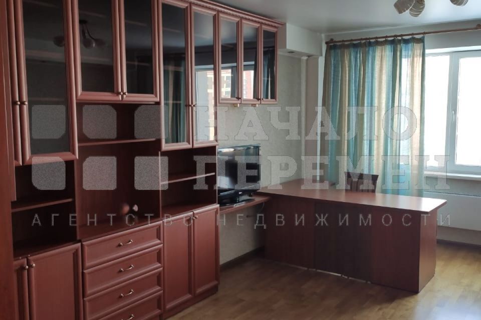 Сдаётся 2-комнатная квартира, 100 м²