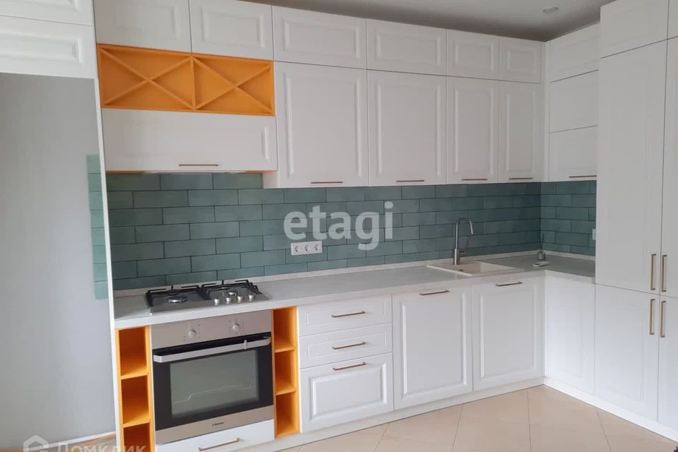 Сдаётся 2-комнатная квартира, 57.8 м²