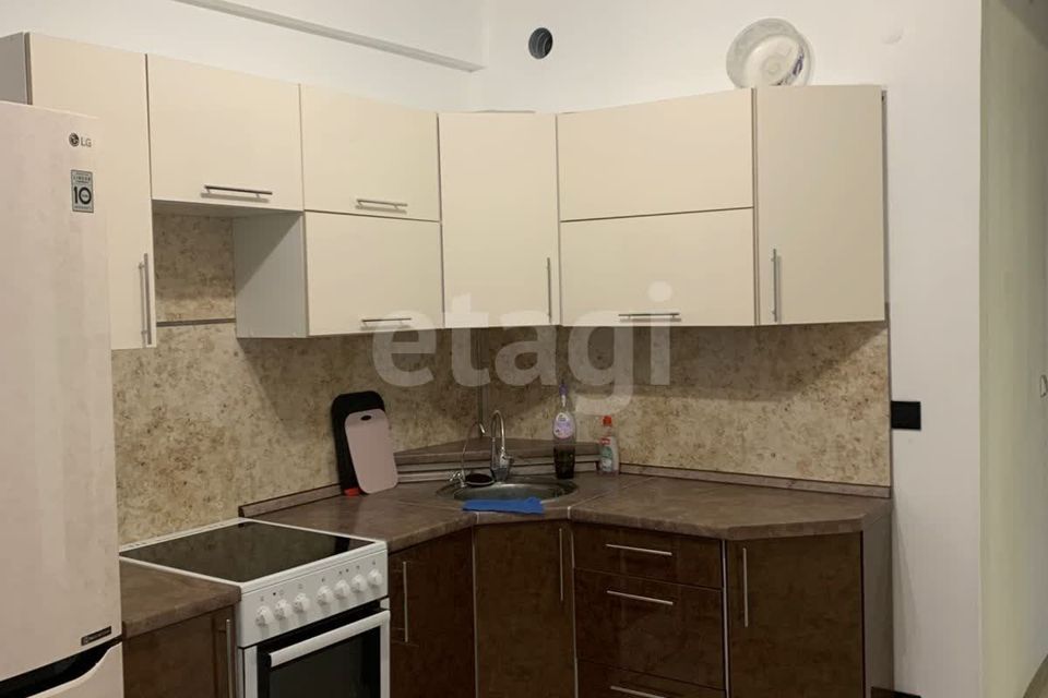 Продаётся 1-комнатная квартира, 39.2 м²