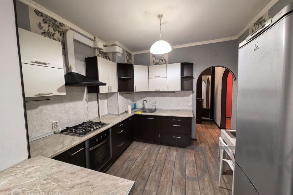 Продаётся 1-комнатная квартира, 42.3 м²