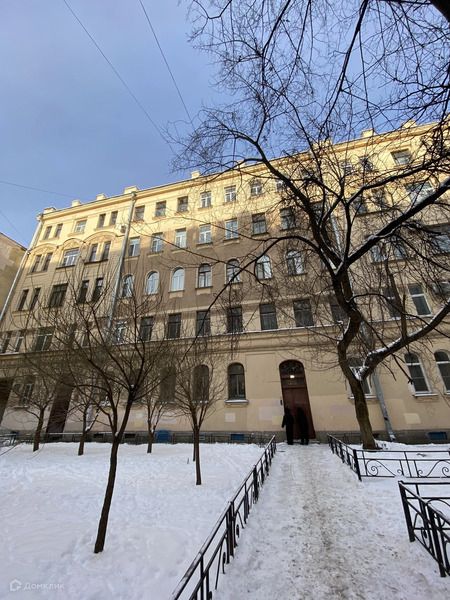 Продаётся комната в 7-комн. квартире, 18.6 м²