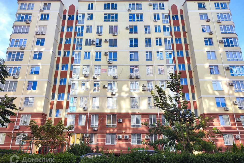 Продаётся 3-комнатная квартира, 129 м²