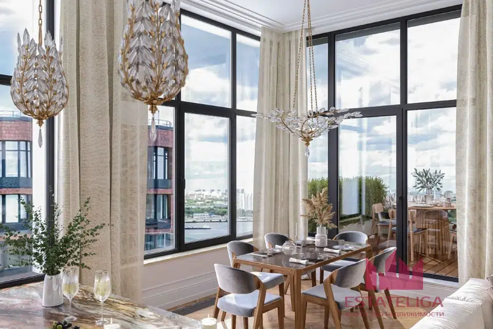 Продаётся 3-комнатная квартира, 148 м²