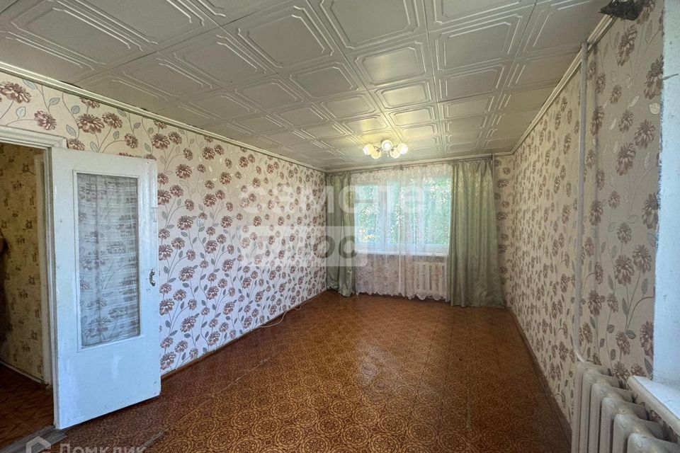 Продаётся 4-комнатная квартира, 69.3 м²