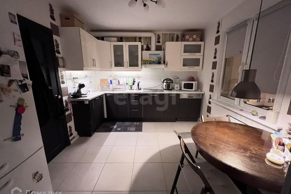Продаётся 2-комнатная квартира, 63.4 м²