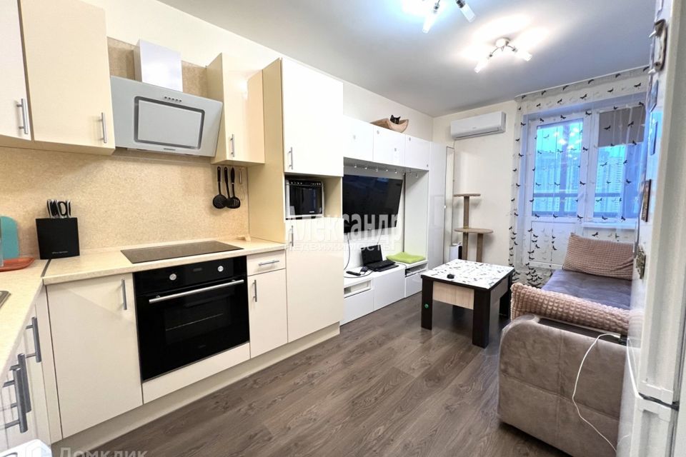 Продаётся 1-комнатная квартира, 37.1 м²