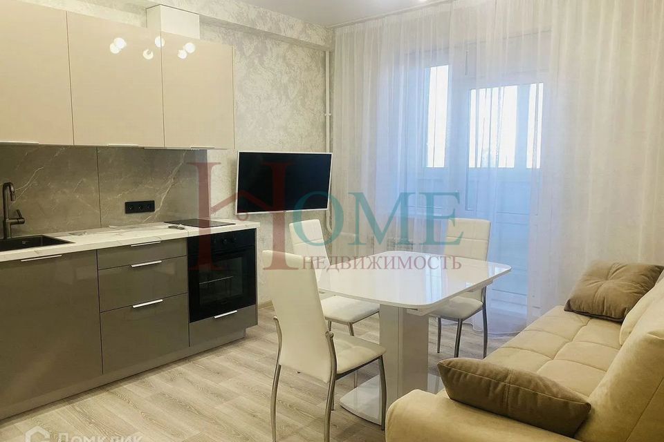Сдаётся 1-комнатная квартира, 55 м²