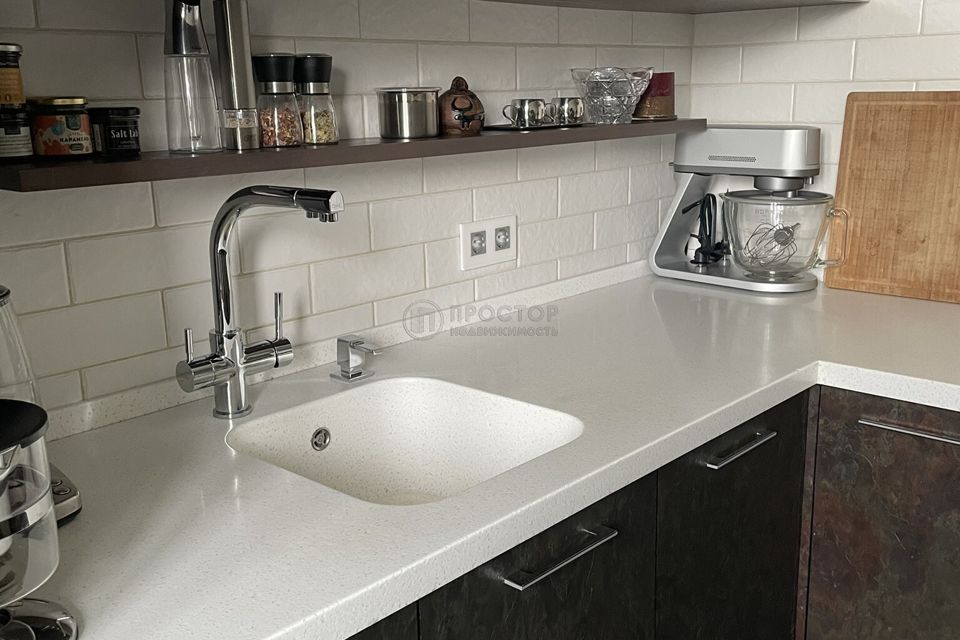 Продаётся 1-комнатная квартира, 37.3 м²