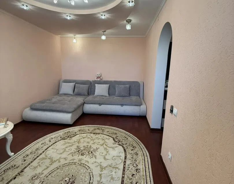 Продаётся 2-комнатная квартира, 43.7 м²