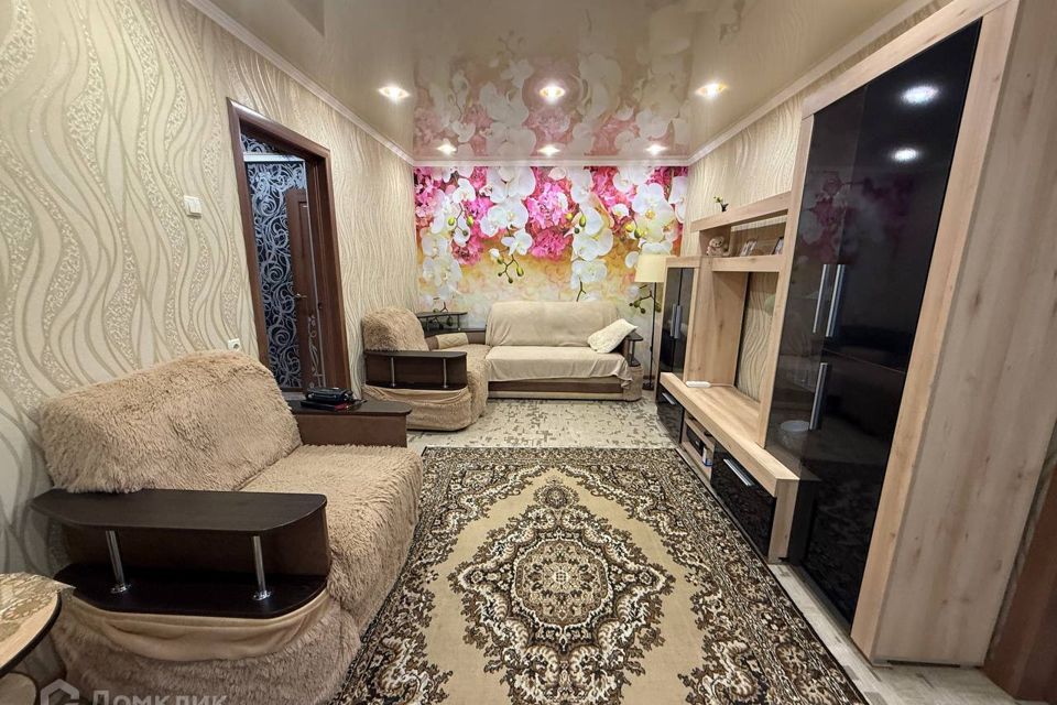 Продаётся 3-комнатная квартира, 56.8 м²