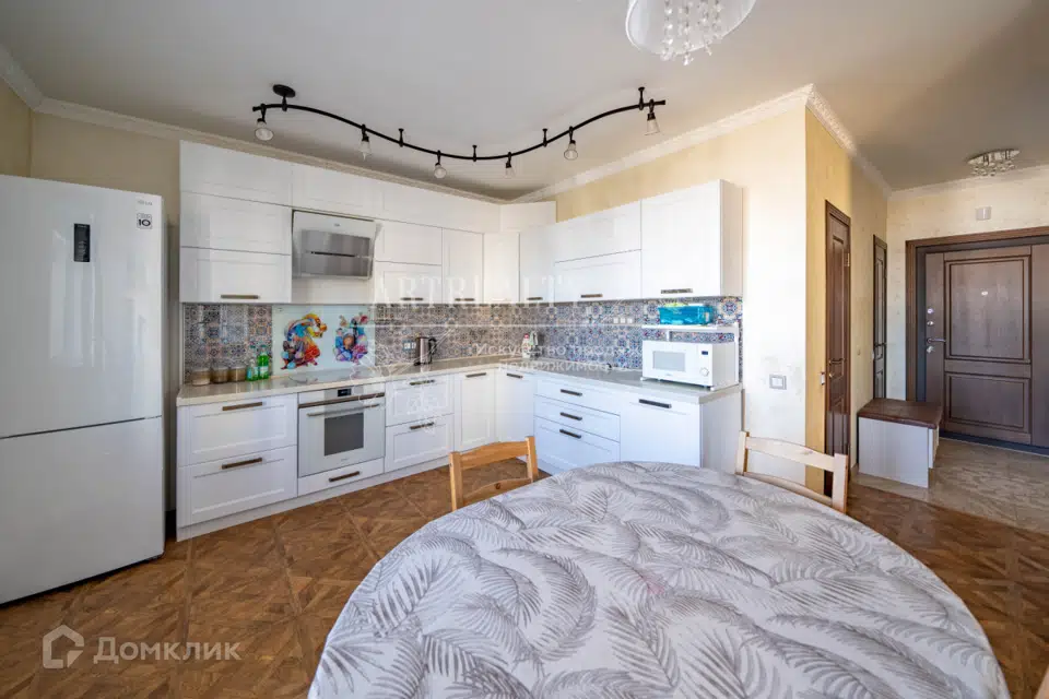 Продаётся 3-комнатная квартира, 93.9 м²