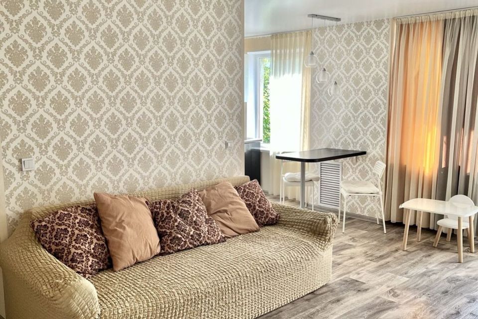Продаётся 3-комнатная квартира, 58.4 м²