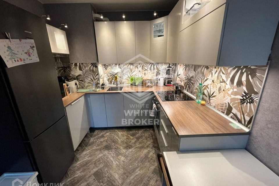 Продаётся 2-комнатная квартира, 43.8 м²
